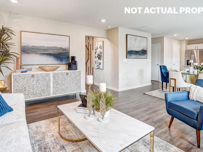 1223 Stratford Way , London, OH 43140 Photo 5