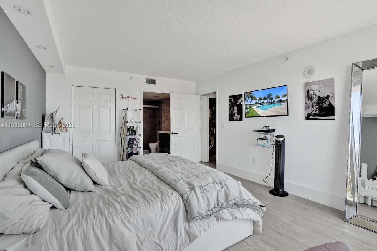 3000 Coral Way , Unit 1114, Miami, FL 33145 Photo