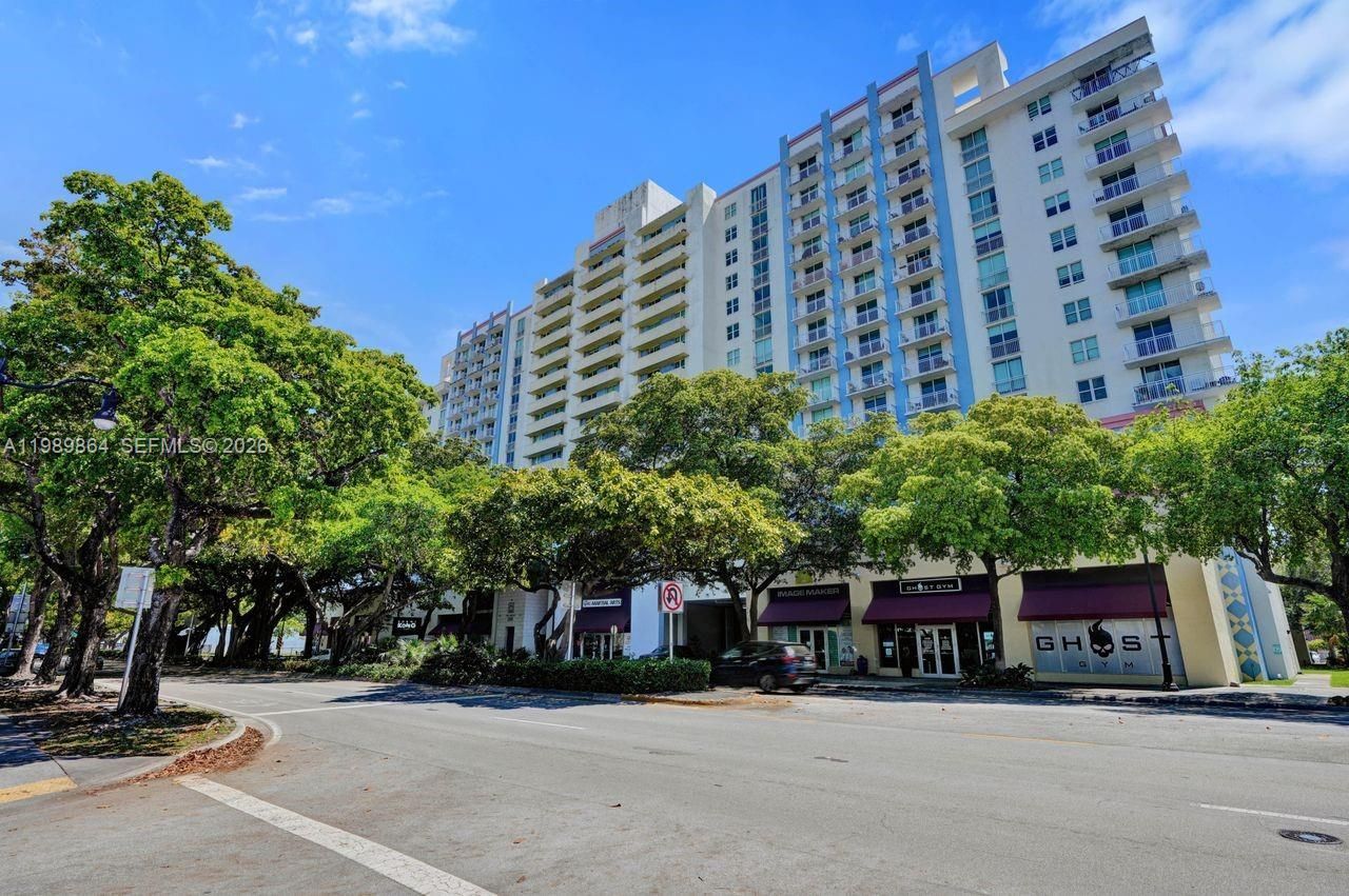 3000 Coral Way , Unit 1114, Miami, FL 33145 Photo