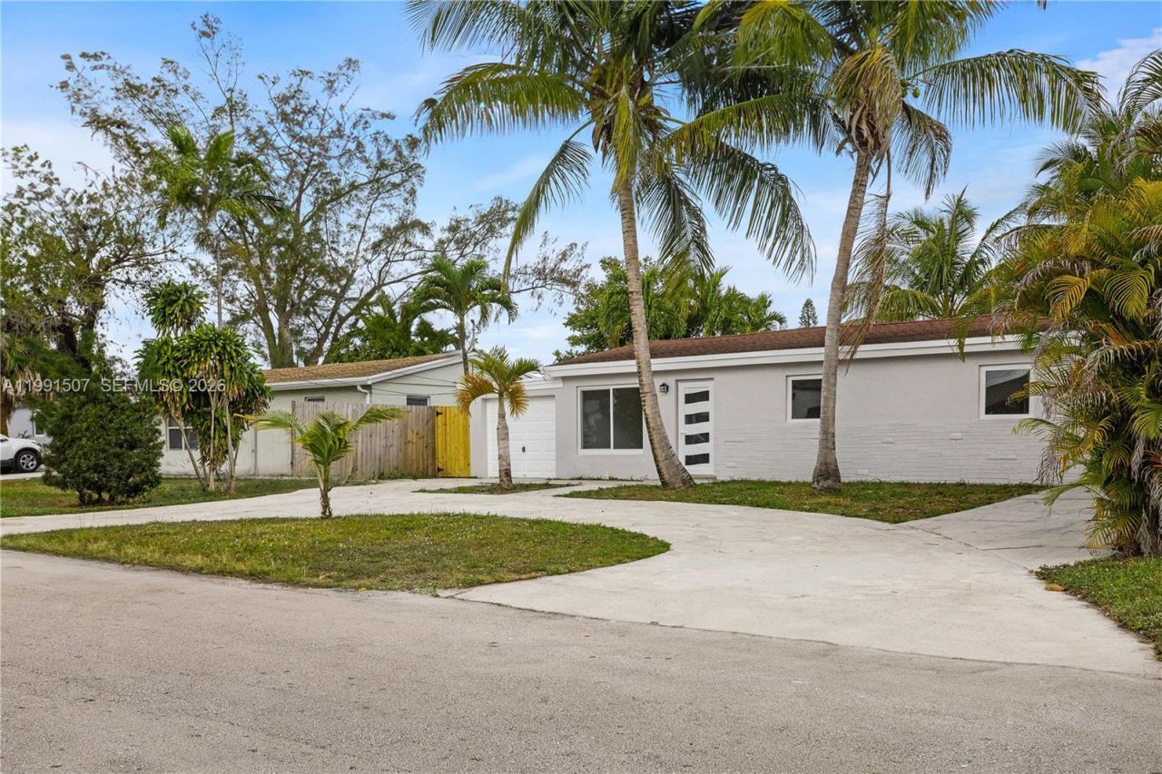 4157 SW 49th Ct, Dania Beach, FL 33314 Photo