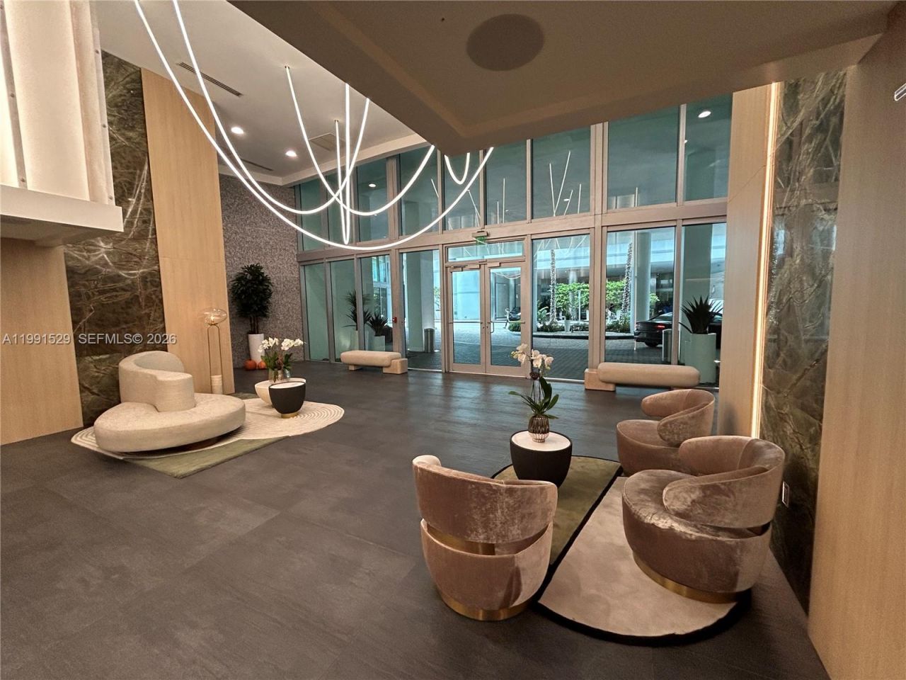 90 SW 3rd St , Unit 3610, Miami, FL 33130 Photo