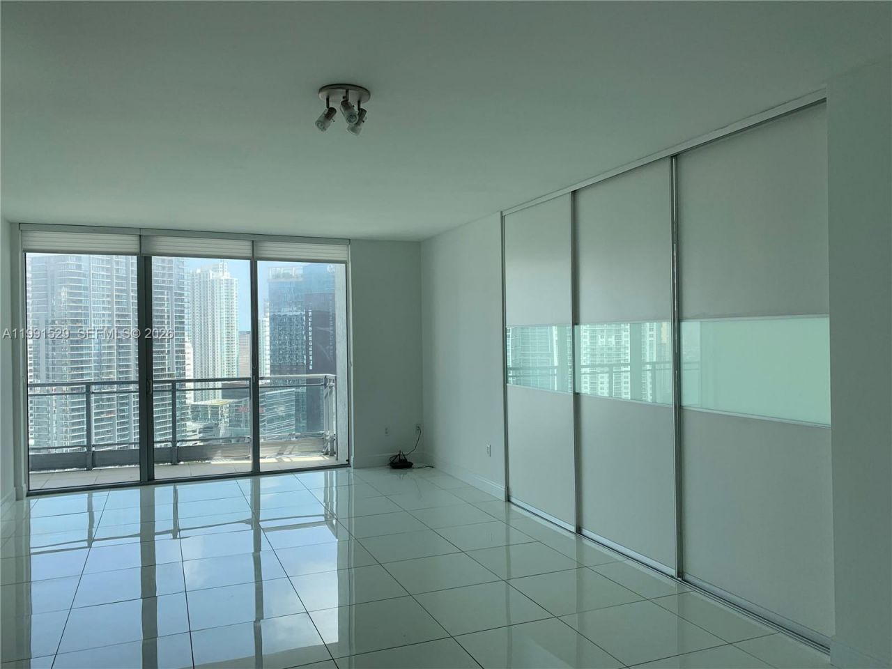 90 SW 3rd St , Unit 3610, Miami, FL 33130 Photo