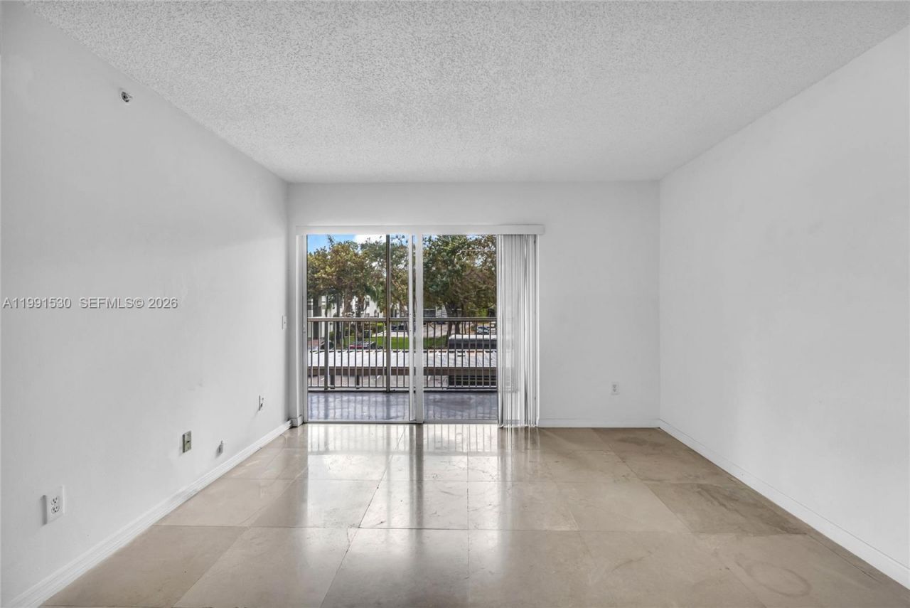 470 S Park Rd, Unit 7-204, Hollywood, FL 33021 Photo