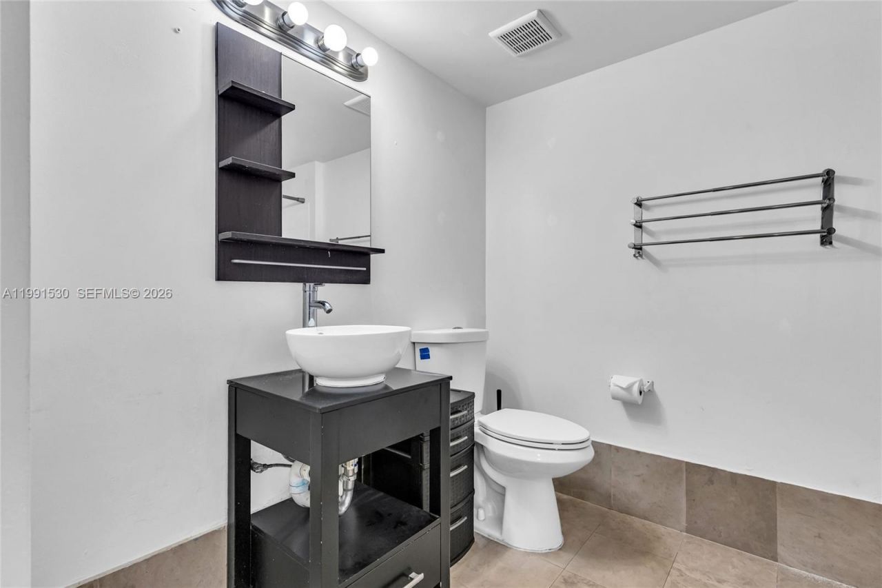 470 S Park Rd, Unit 7-204, Hollywood, FL 33021 Photo