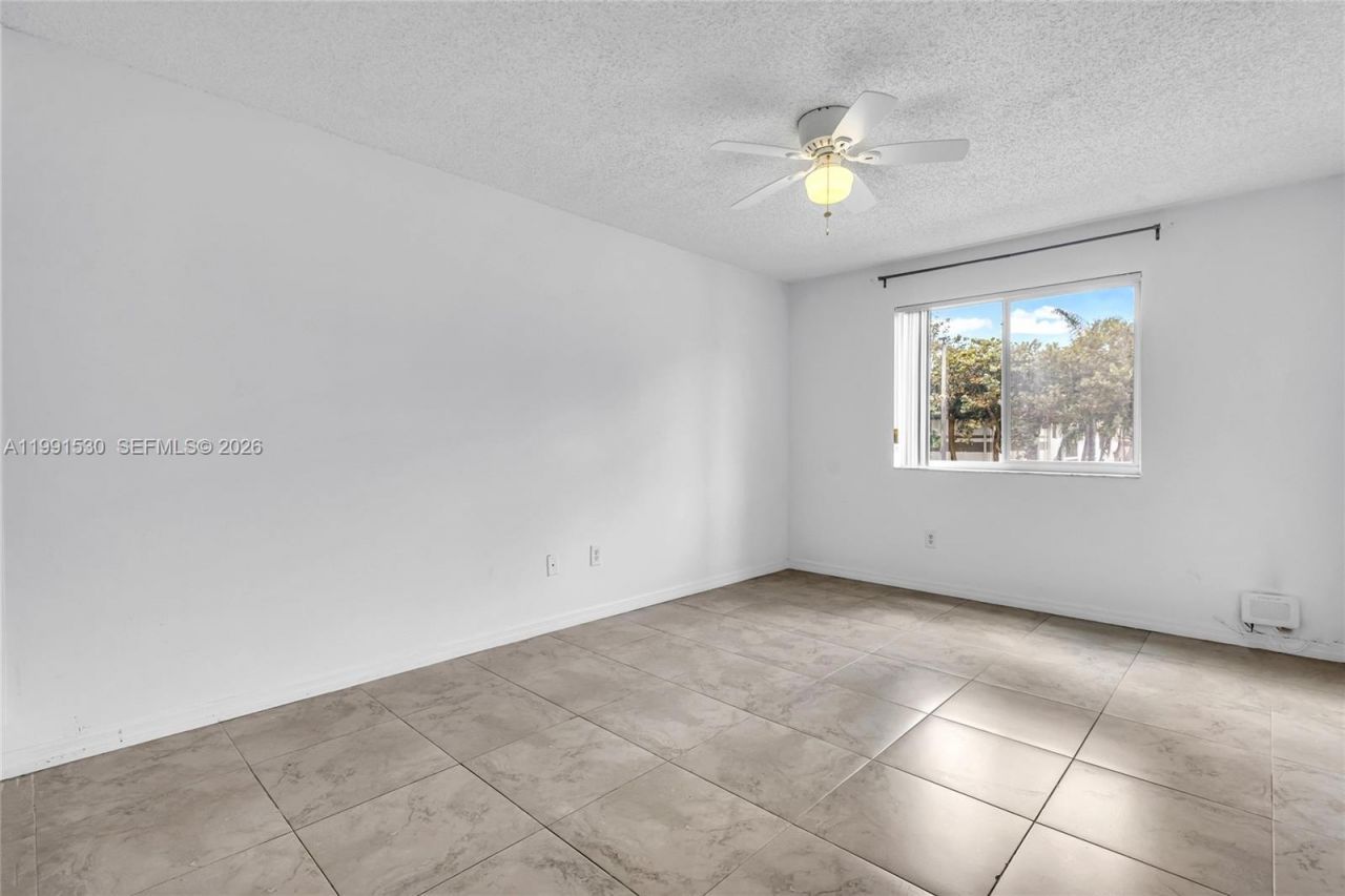 470 S Park Rd, Unit 7-204, Hollywood, FL 33021 Photo