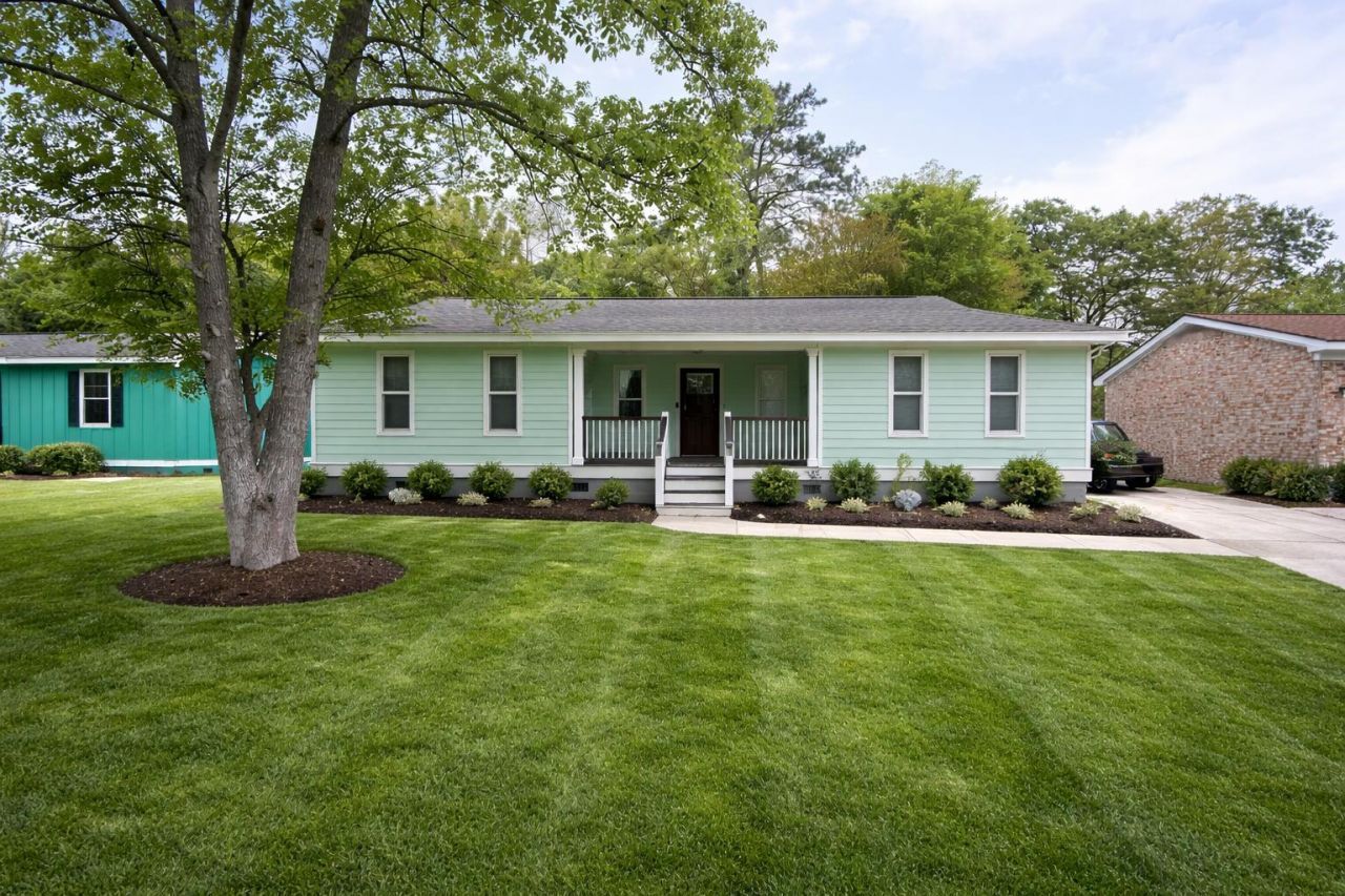 119 Red Cedar Drive Photo 1