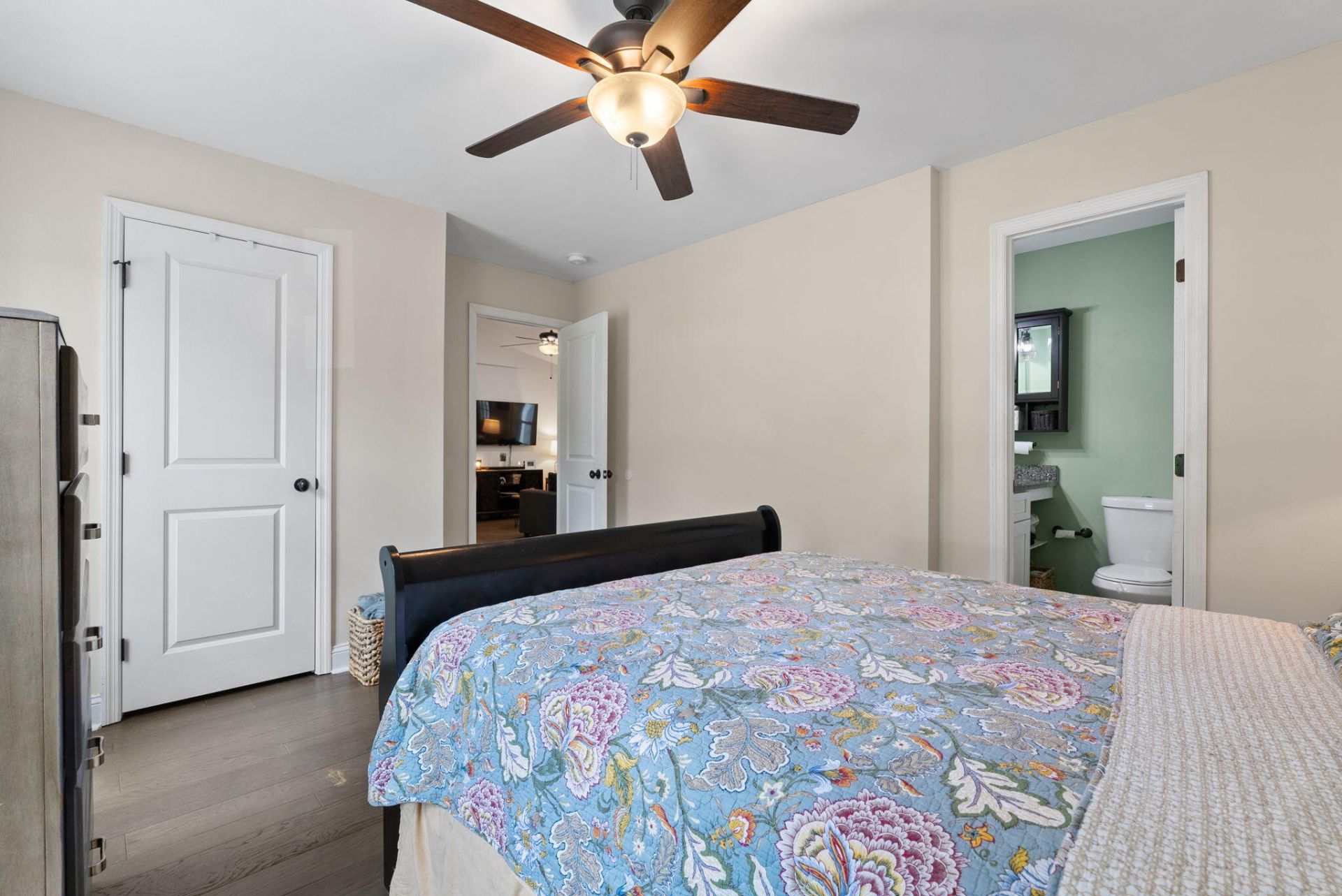 119 Red Cedar Drive Photo 13