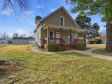 2222 W CALLENDER Avenue, West Peoria, IL 61604