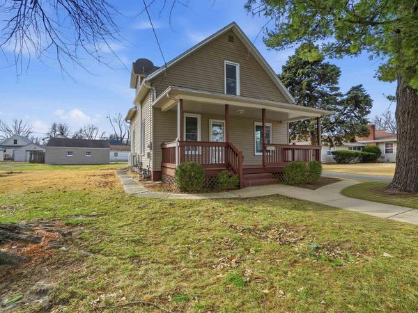 2222 W CALLENDER Avenue, West Peoria, IL 61604