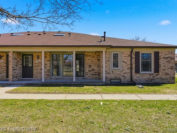 14767 Brewster Court, Shelby Twp, MI 48315