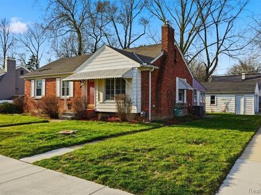 14000 Lincoln Street, Oak Park, MI 48237