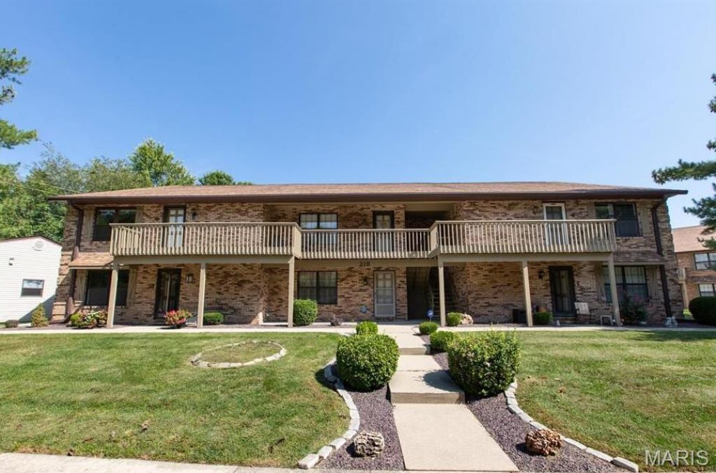 218 Shoreline Drive, Unit 6, O Fallon, IL 62269 Main Photo