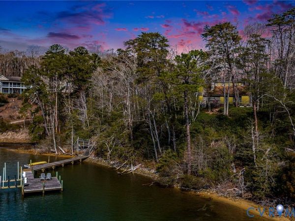 188 Hidden Cove Lane , Heathsville, VA 22473