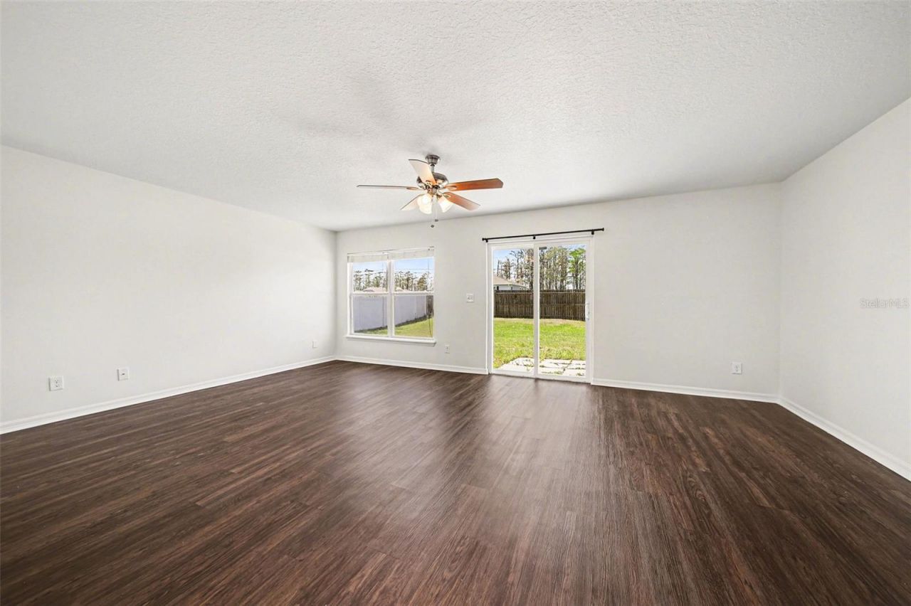 1461 E Whooping Drive , Groveland, FL 34736 Photo