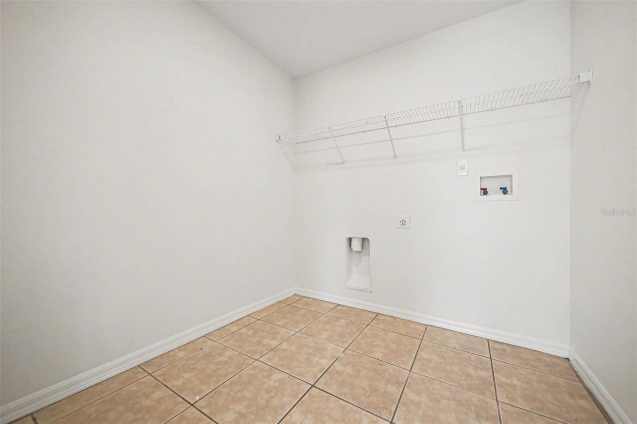 1461 E Whooping Drive , Groveland, FL 34736 Photo