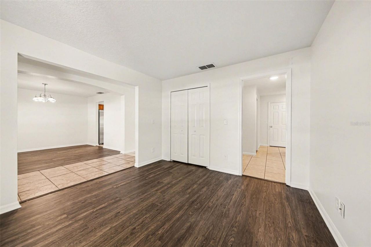 1461 E Whooping Drive , Groveland, FL 34736 Photo