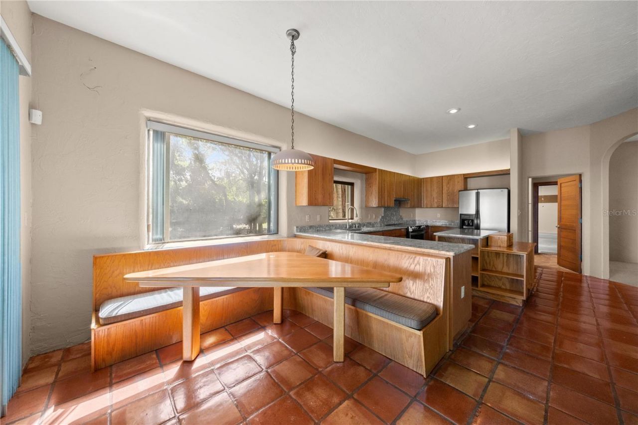 12621 SE Sunset Harbor Road, Weirsdale, FL 32195 Photo