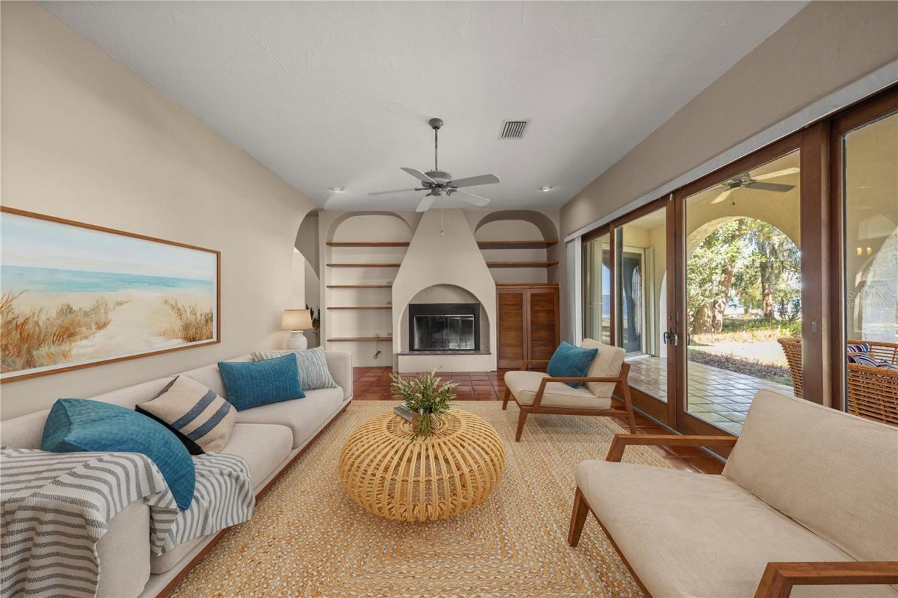 12621 SE Sunset Harbor Road, Weirsdale, FL 32195 Photo