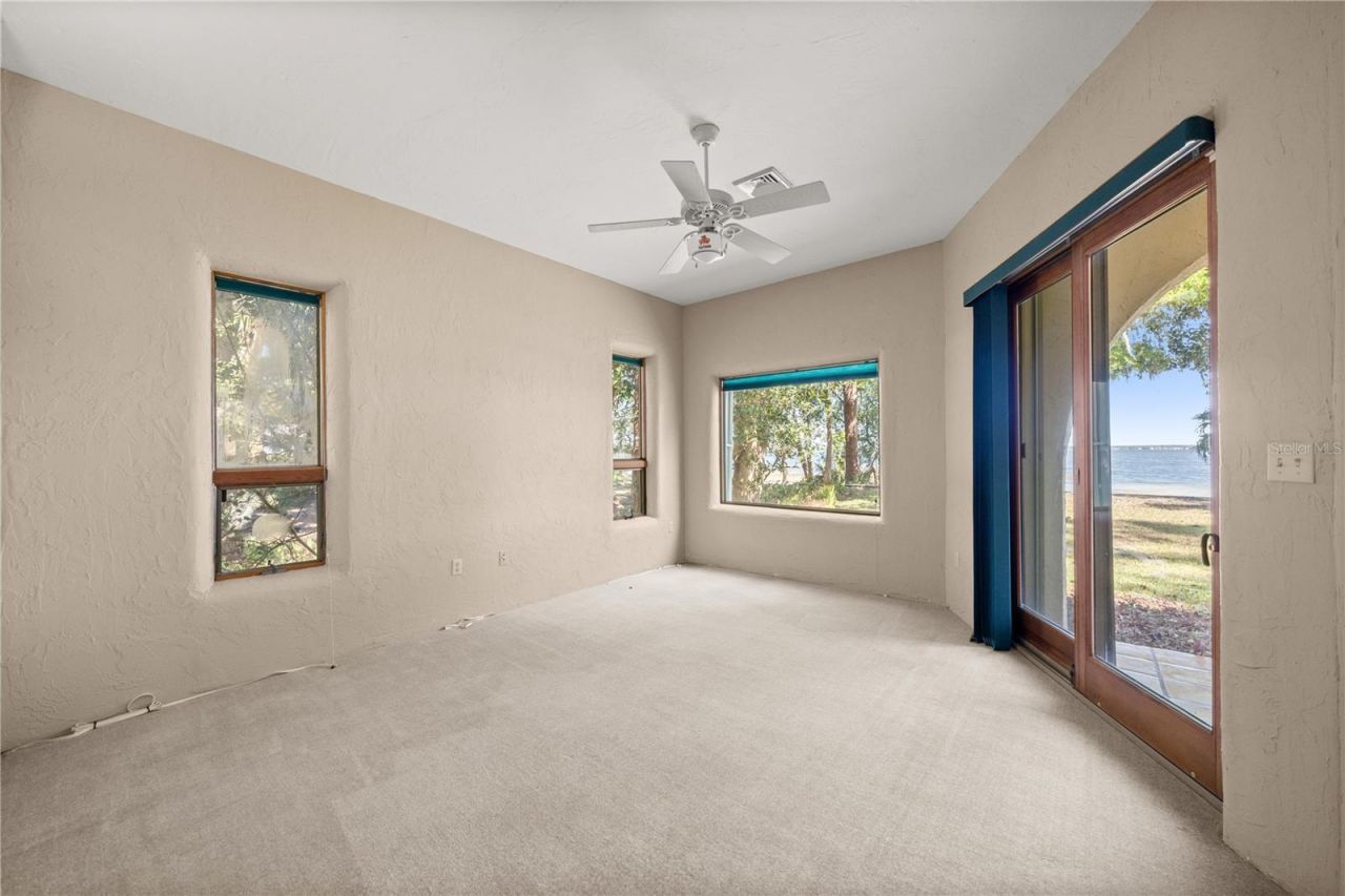 12621 SE Sunset Harbor Road, Weirsdale, FL 32195 Photo