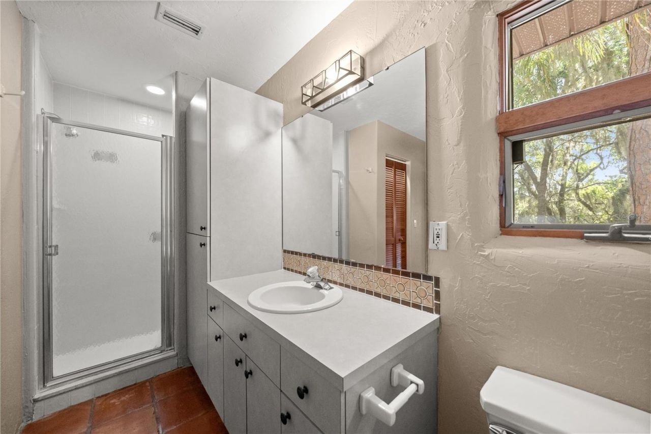 12621 SE Sunset Harbor Road, Weirsdale, FL 32195 Photo