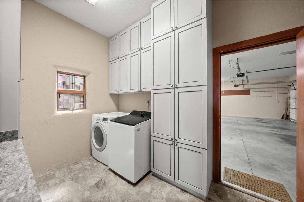 12621 SE Sunset Harbor Road, Weirsdale, FL 32195 Photo