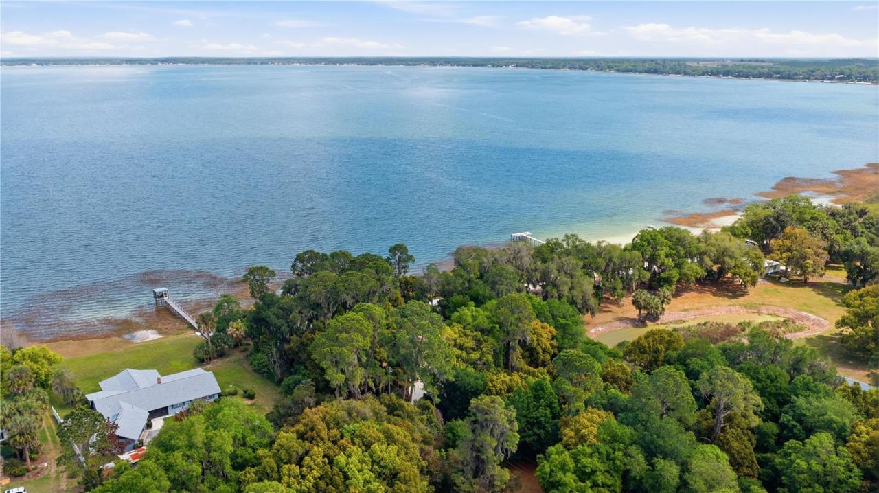 12621 SE Sunset Harbor Road, Weirsdale, FL 32195 Photo