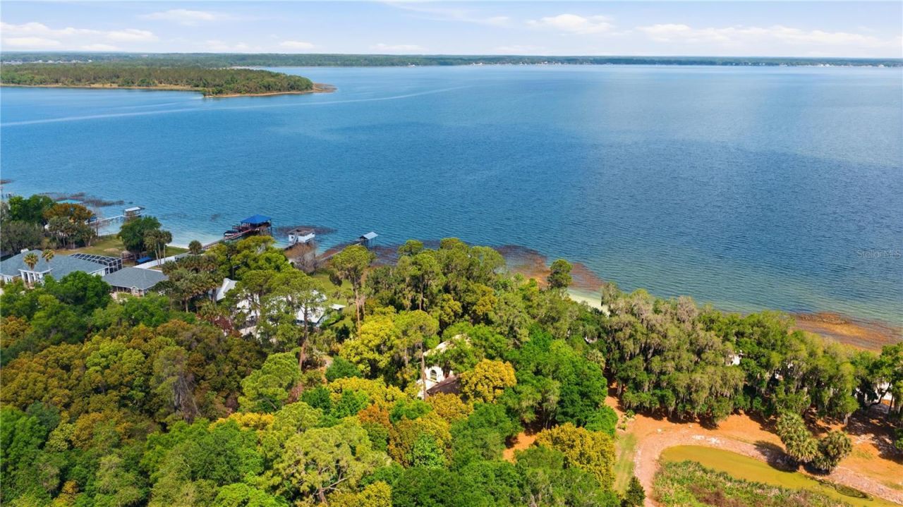 12621 SE Sunset Harbor Road, Weirsdale, FL 32195 Photo