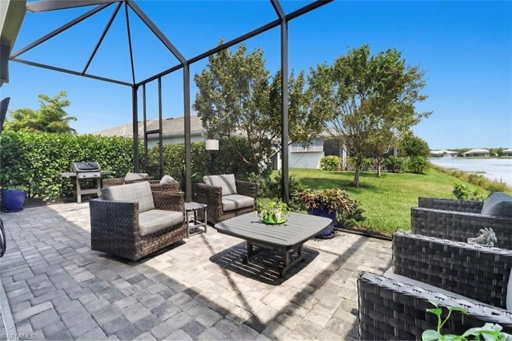 8966 Saint Lucia Dr, Naples, FL 34114 Photo