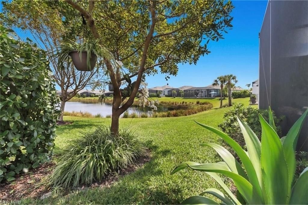 8966 Saint Lucia Dr, Naples, FL 34114 Photo