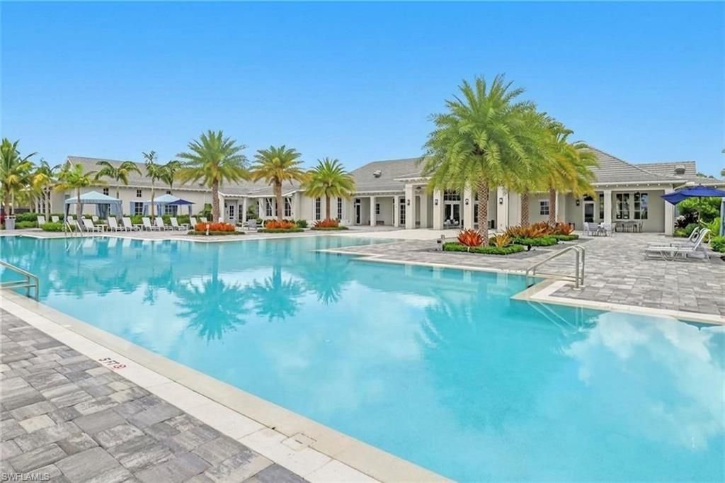 8966 Saint Lucia Dr, Naples, FL 34114 Photo