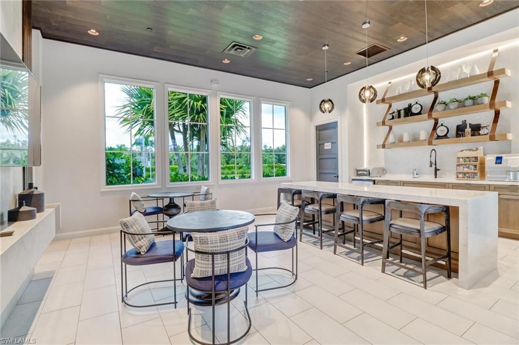 8966 Saint Lucia Dr, Naples, FL 34114 Photo