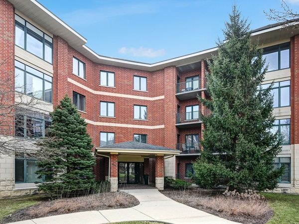 855 E 22nd Street, Unit 318, Lombard, IL 60148