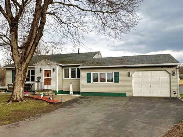 4 Theresa Court, Utica, NY 13502