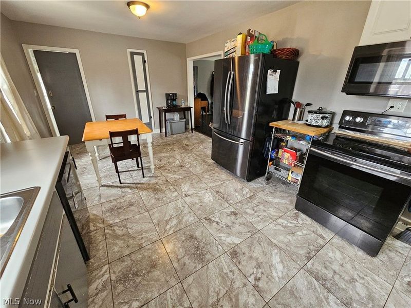 12684 Taylor Wells Road, Chardon, OH 44024 Photo 9