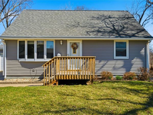 1416 38th Street SE, Cedar Rapids, IA 52403