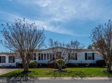 12 COASTAL DRIVE, BERLIN, MD 21811