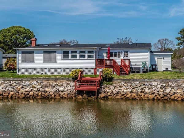 12 COASTAL DRIVE, BERLIN, MD 21811
