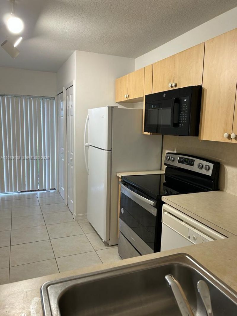 2731 SE 12th Rd, Unit 105, Homestead, FL 33035 Photo