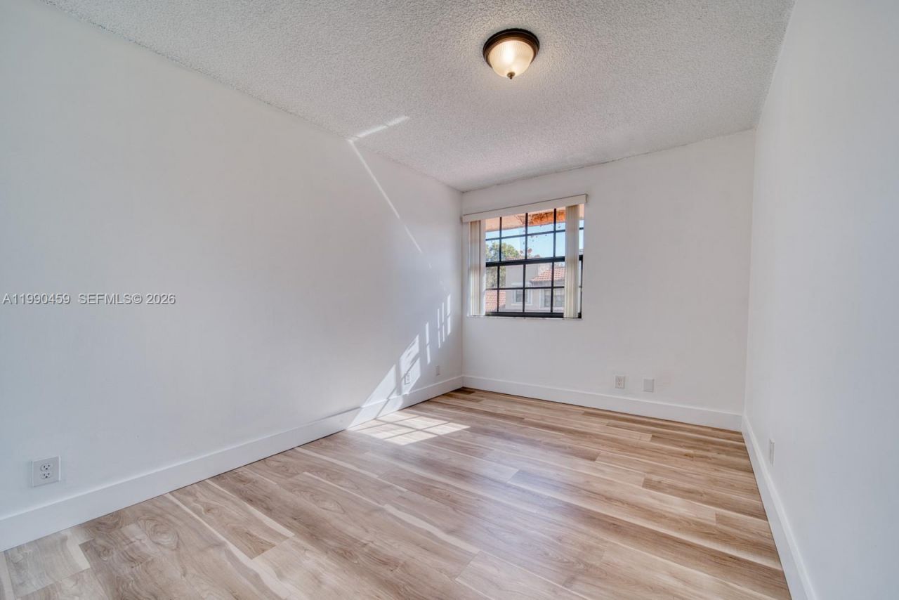 9151 W Sunrise Blvd, Plantation, FL 33322 Photo