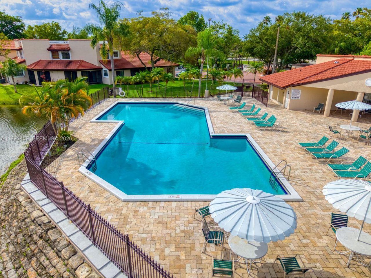 9151 W Sunrise Blvd, Plantation, FL 33322 Photo