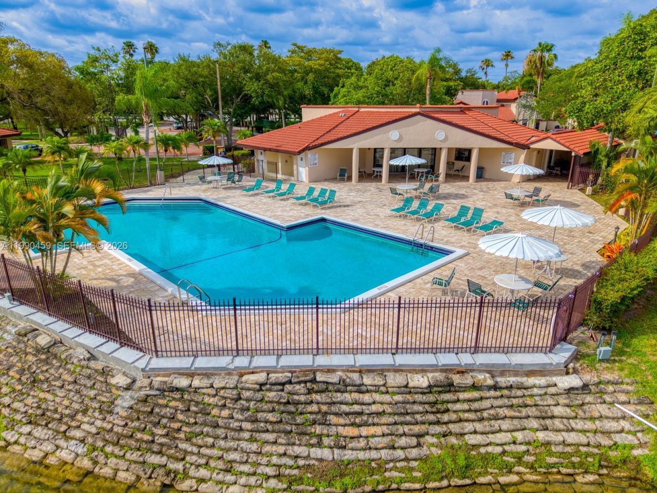 9151 W Sunrise Blvd, Plantation, FL 33322 Photo