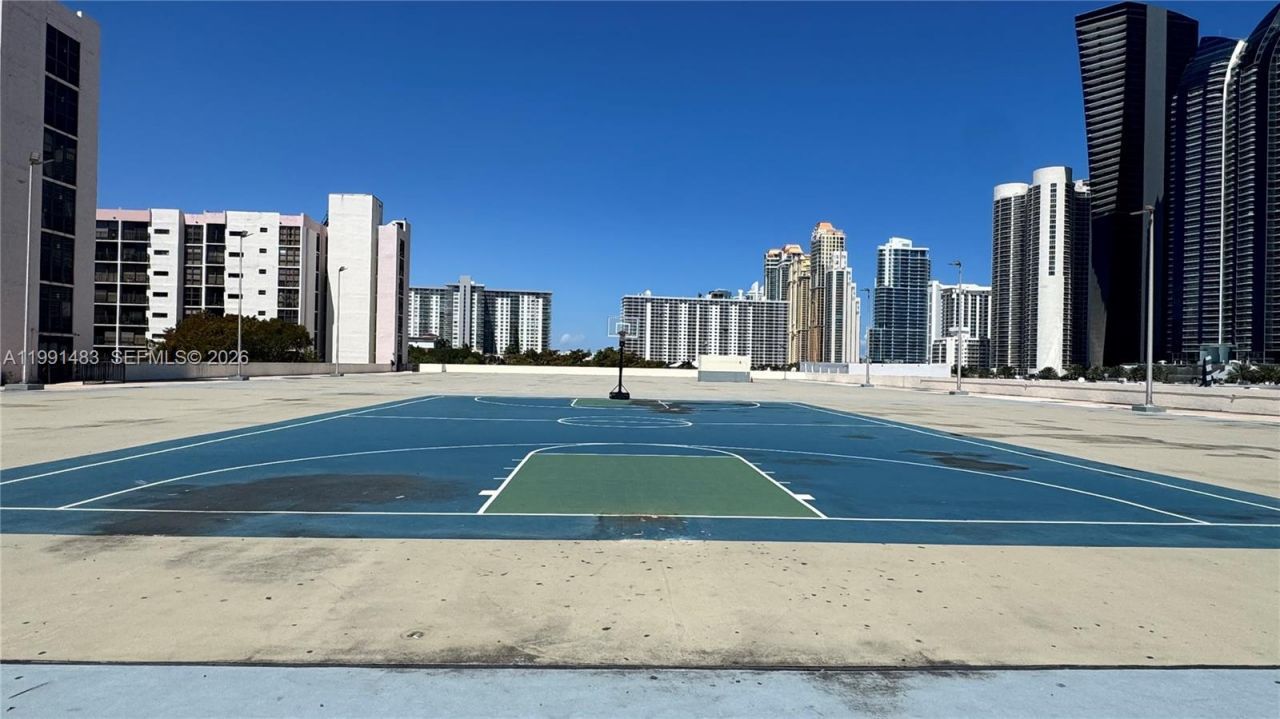 17021 N Bay Rd , Unit 1015, Sunny Isles Beach, FL 33160 Photo