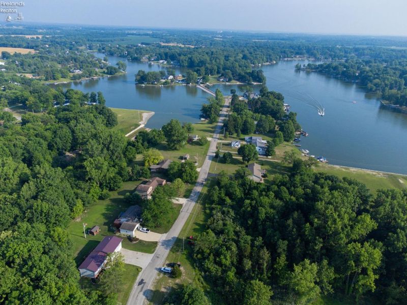 1007 Overlook Drive, Willard, OH 44890 Photo 35