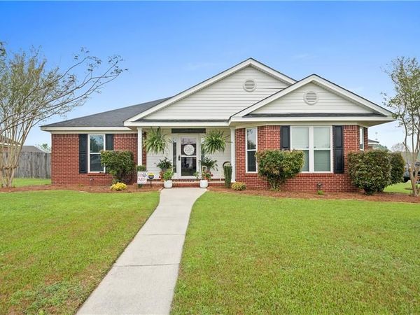 10006 Dairy Drive S, Mobile, AL 36695