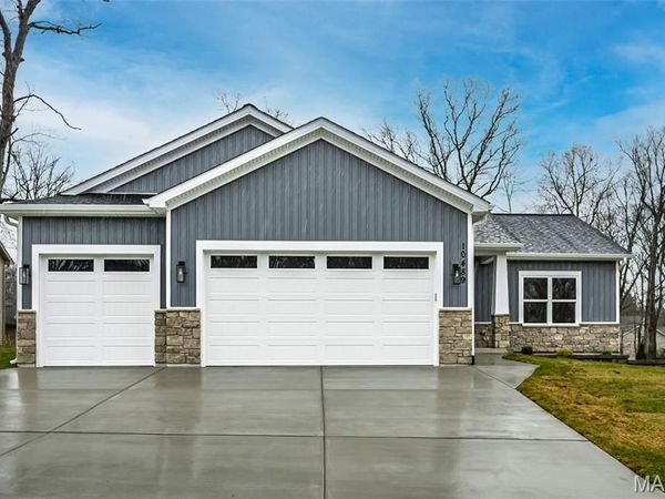 10489 Walnut Lane, Foristell, MO 63348