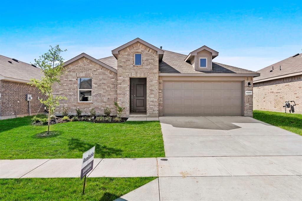 4241 Trickling Creek Lane, Fort Worth, TX 76036 Main Photo