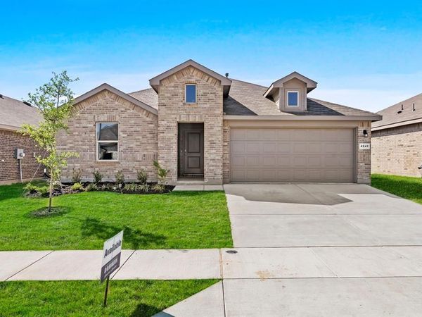 4241 Trickling Creek Lane, Fort Worth, TX 76036