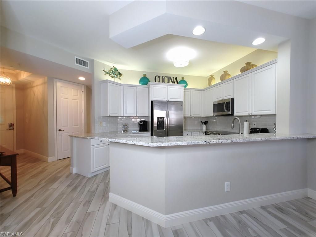 400 Flagship Dr, Unit 501, Naples, FL 34108 Photo