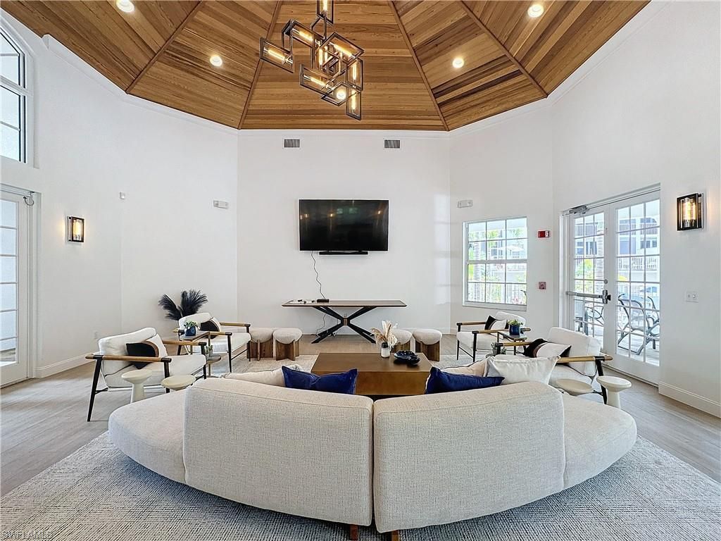 400 Flagship Dr, Unit 501, Naples, FL 34108 Photo