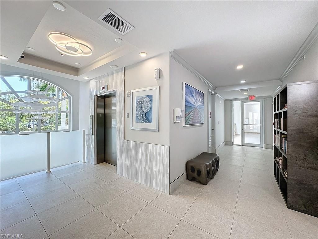 400 Flagship Dr, Unit 501, Naples, FL 34108 Photo